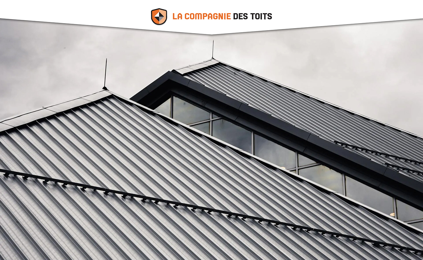 Toiture en bac acier : caractéristiques et avantages - La Compagnie des ...
